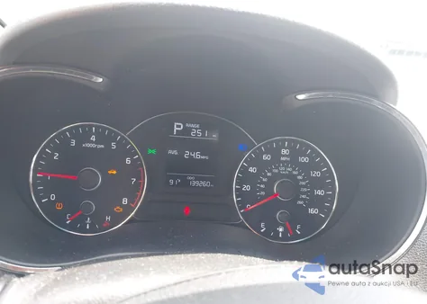 2018 Kia Forte Lx z USA, uszkodzony, nr VIN 3KPFK4A77JE217321